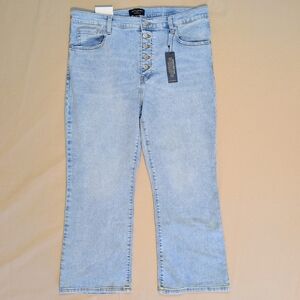 Banana Republic Vintage Stretch Cropped Bootcut Jeans | Light Wash | NWT | 16/33